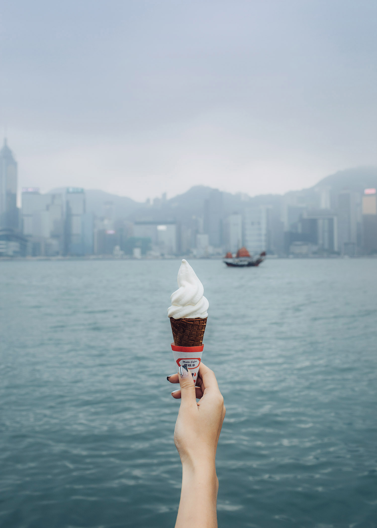 Star Ferry Hong Kong Jenny Tsang of Tsangtastic  in Hong Kong must see instagram spots must visit attractions